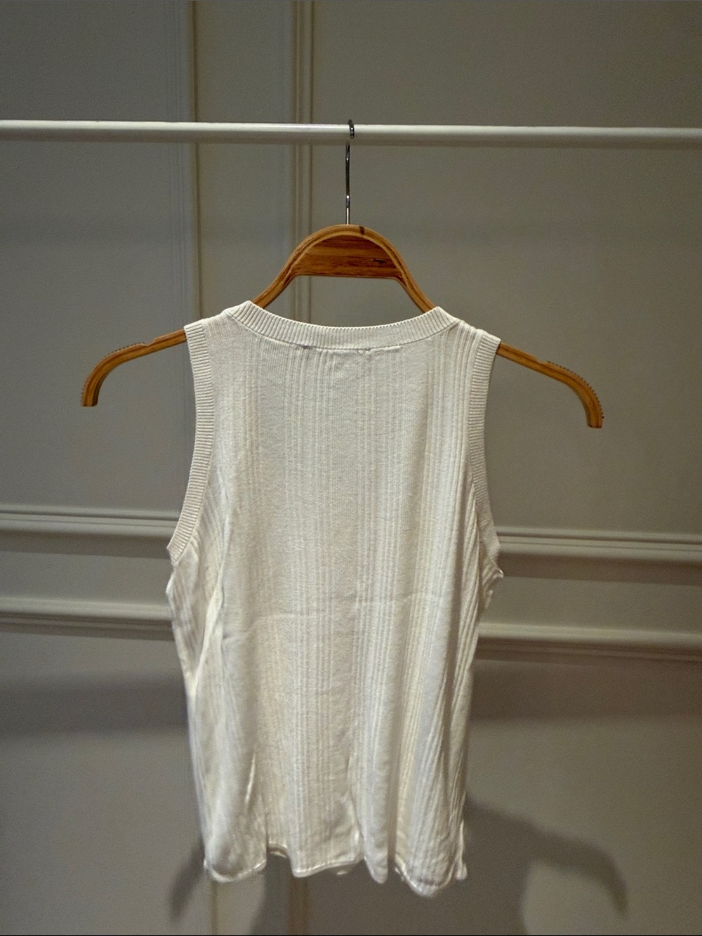 Weekend Max Mara White Ribbed Scoop-Neck Tank - Picture 3 of 3
